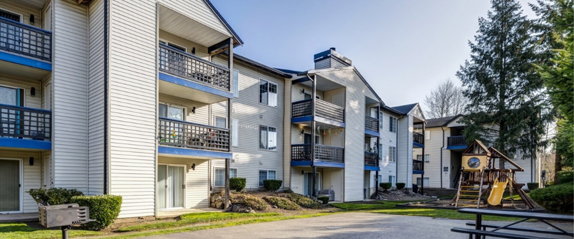 Woodbrook Apartments – Apartment Rehabilitation